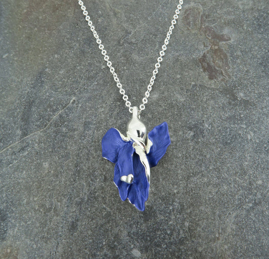 Silver-plated blue iris flower pendant necklace