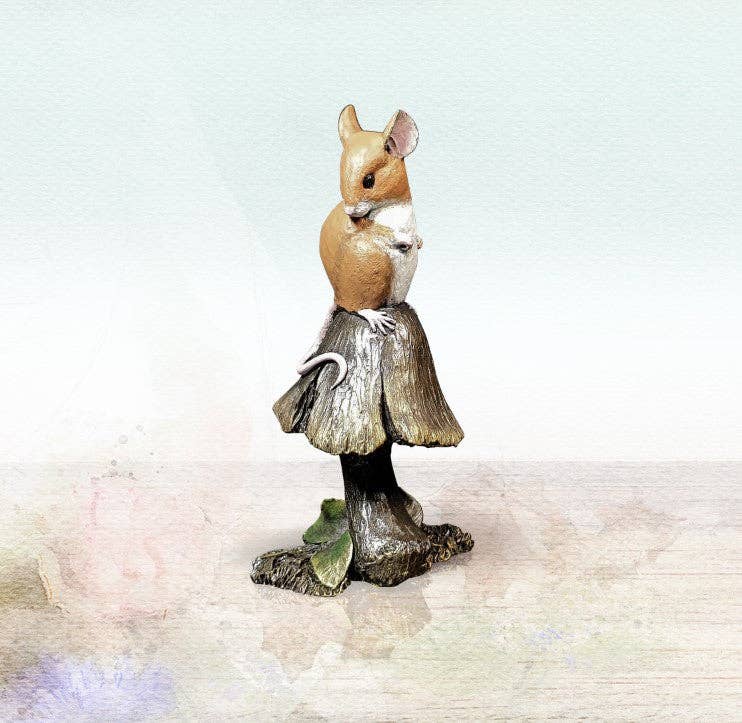 Woodland Mouse on Toadstool