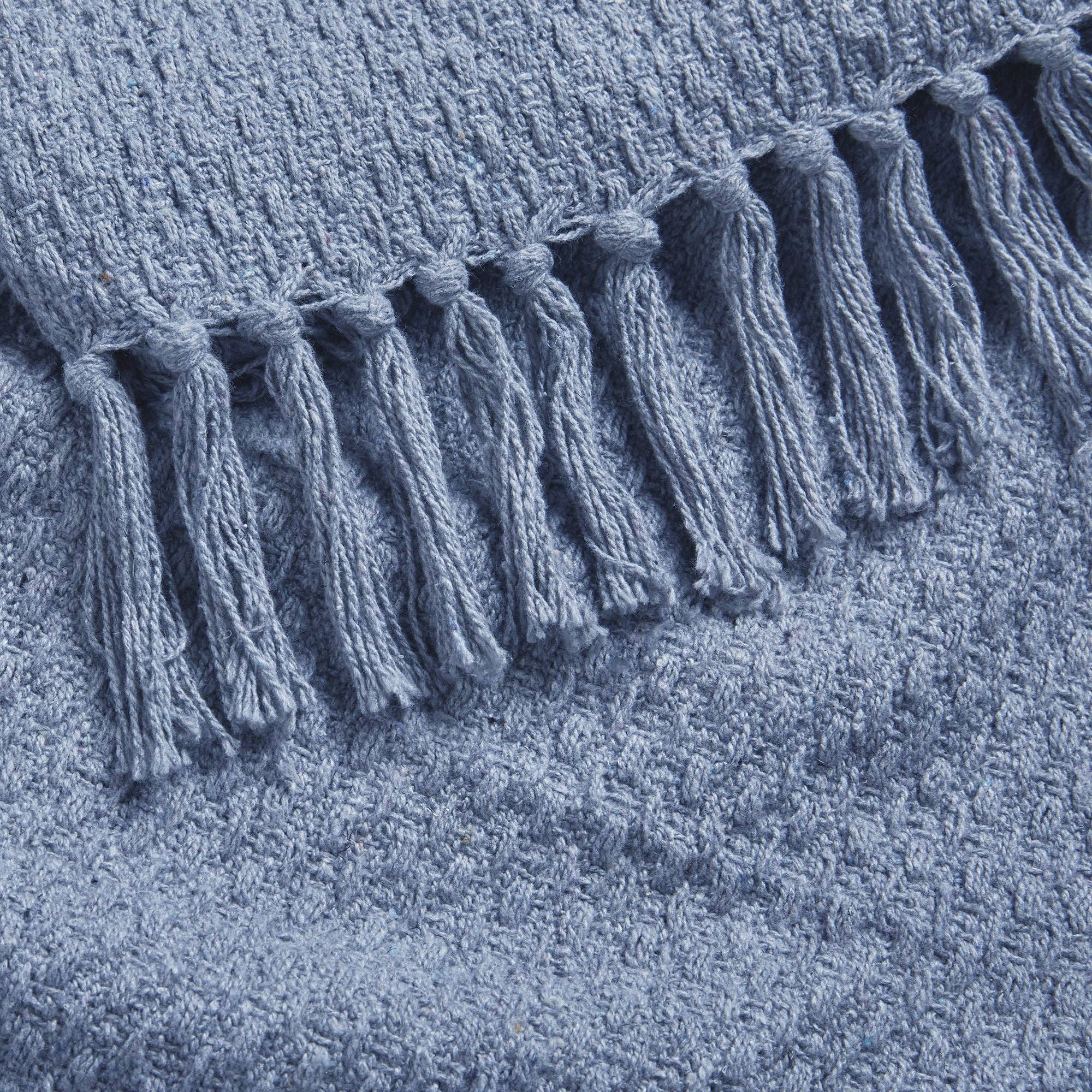 Hayden Throw /bedspread in Blue 200cm x 200cm