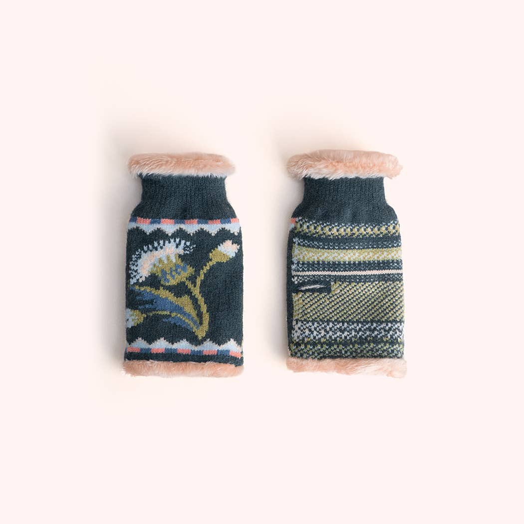 Thistle Wrist Warmers in Navy