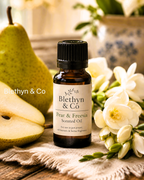 English pear and freesia scented oil 15ml bottle